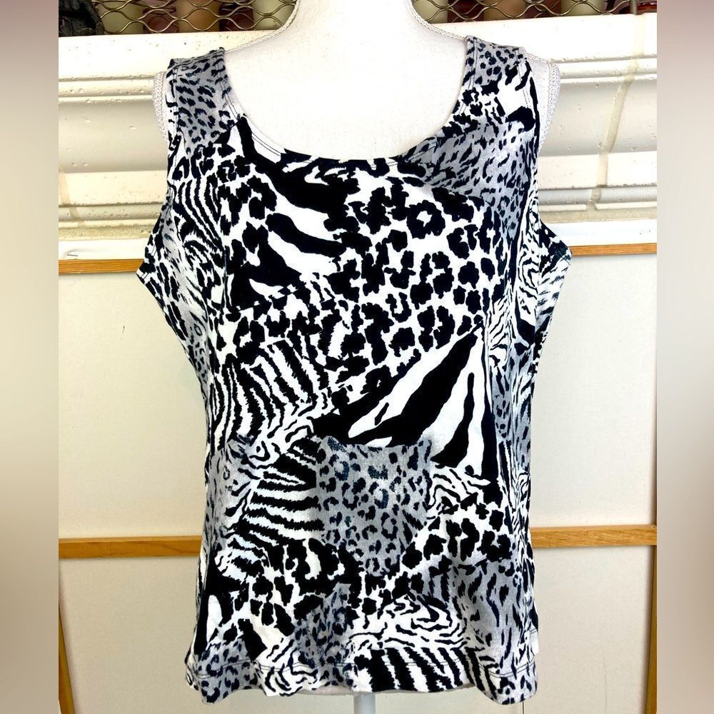 Chicos all cotton modern mixed Animal Print Sleeveless Tank cozy weight!!